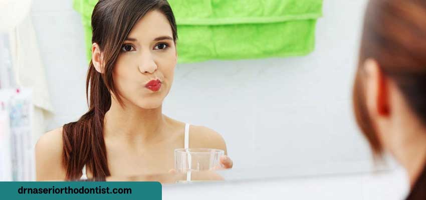 نحوة استفاده از دهانشویه ارتودنسی | دکتر ناصری متخصص ارتودنسی اصفهان 